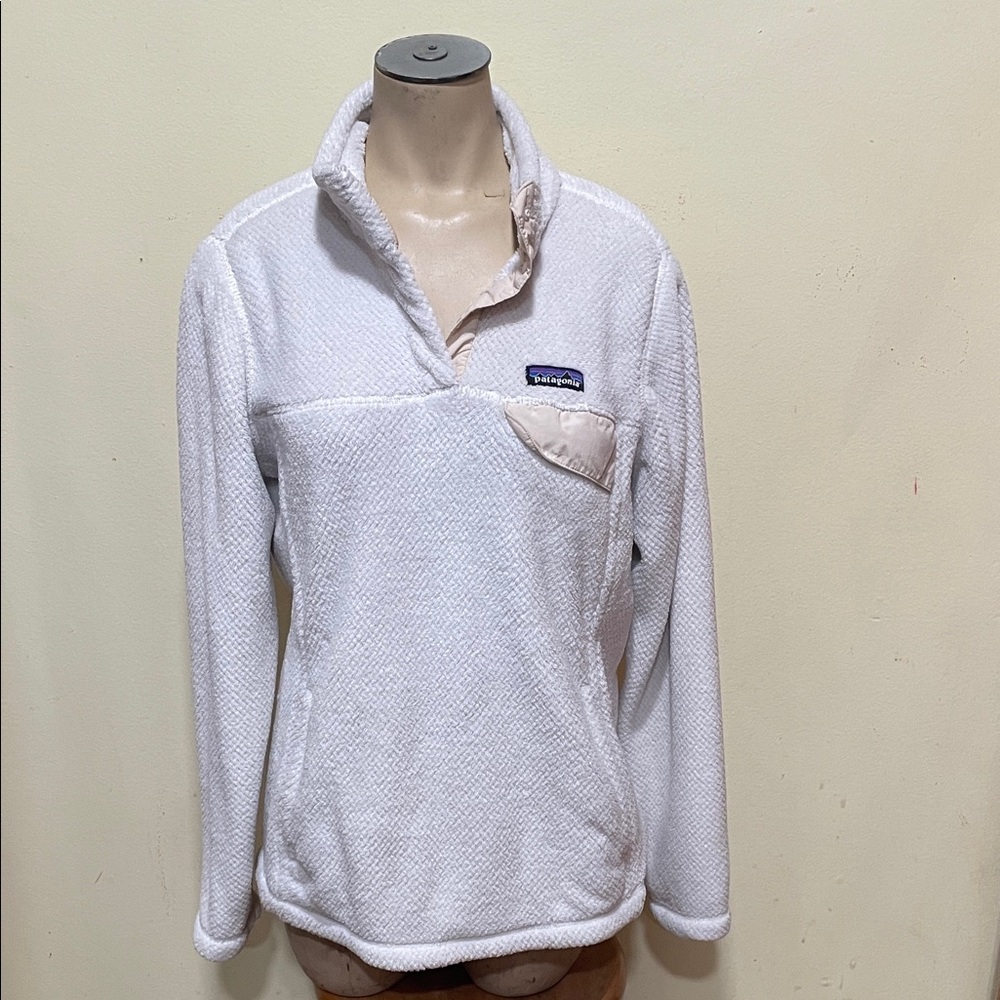 Patagonia Women's Off-White Fleece Re-Tool Snap Fleece Pullover - Picture 2 of 5